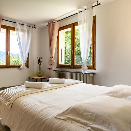 T3 Avec Vue Sur Le Lac D'Annecy Apartment Veyrier-du-Lac Exterior foto